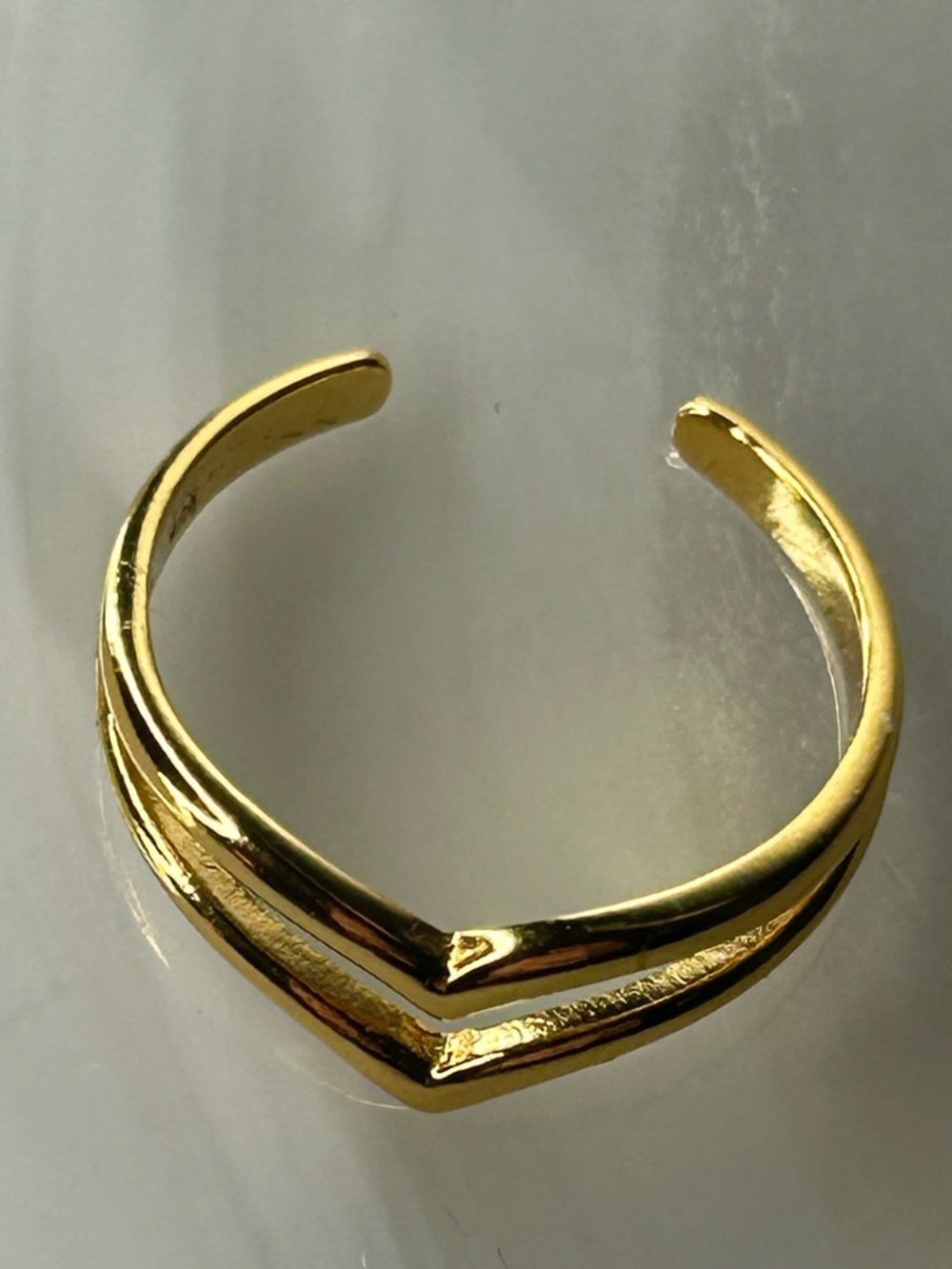 14K Gold Vermeil Adjustable Toe Ring | Dainty Gold - Picture 3 of 4